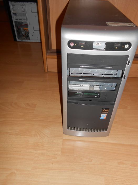 używany komputer stacjonarny