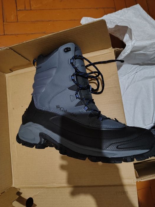 Продам термоботинки Columbia оригинал новые недорого.стелька 31 см
