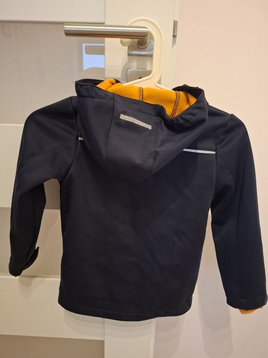 Kurtka dziecięca softshell rozmiar 110/116 na 4-6 lat