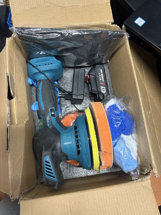 Bezprzewodowa polerka samochodowa