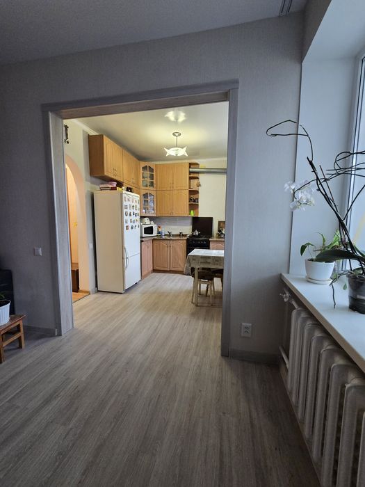 ПРОДАЖ 2-ох кім квартири в сталінкі (Критий ринок)