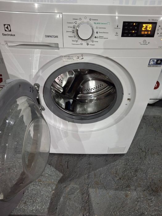 Электролюкс (EWS1264NUU)-на 6 кг Стиральные машины б/у от 4500