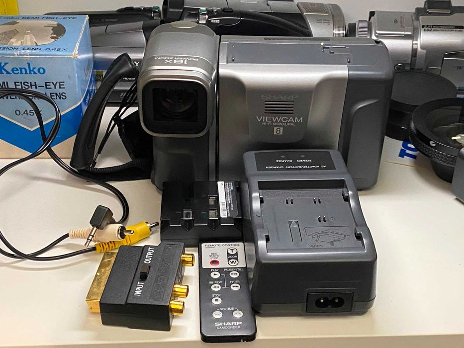Kamera Sharp VL-E620S