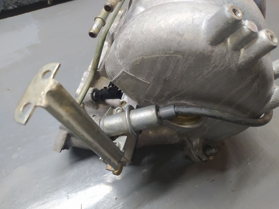 Топливная рампа форсунки нива классика 21214 ваз инжектор