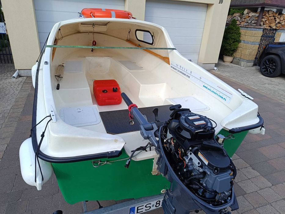 Łódź łódka motorowa kabinowa wędkarska Romana silnik Yamaha 20 HP przyczepa