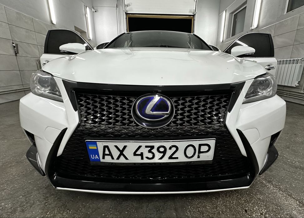 Лексус гибрид ст200