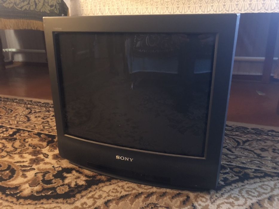 Телевизор Sony trinitron