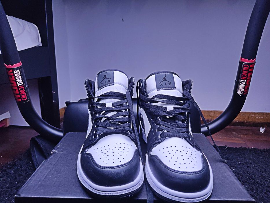 Air Jordan 1 mid