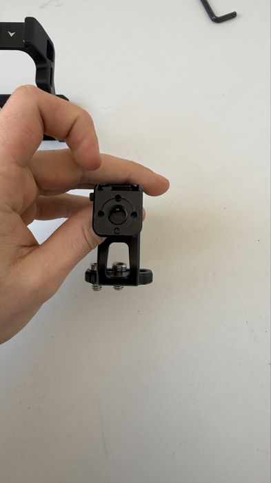 Клітка Smallrig Canon r8 з top handle