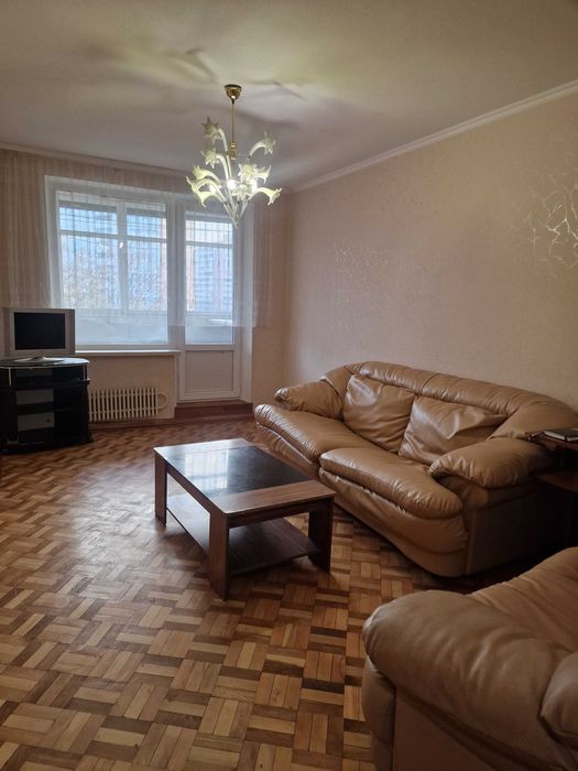 Сдам Свою 3-х комнатную квартиру ст. Метро СПОРТИВНАЯ