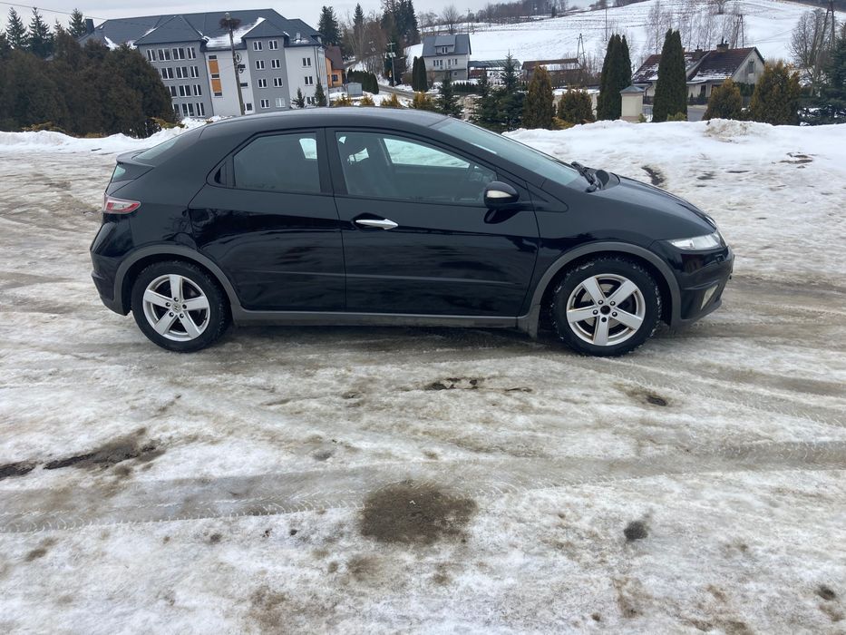 Honda Civic 2010 1.8 Benzyna