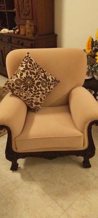 Conjunto de Sofás,2 pequenos e um sofá cama