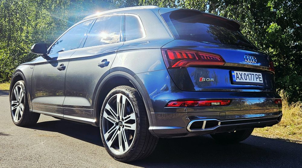 Audi SQ5 Prestige топова