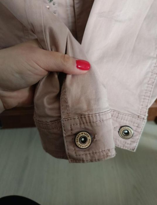 Продаю жіночи джинсовий піджак