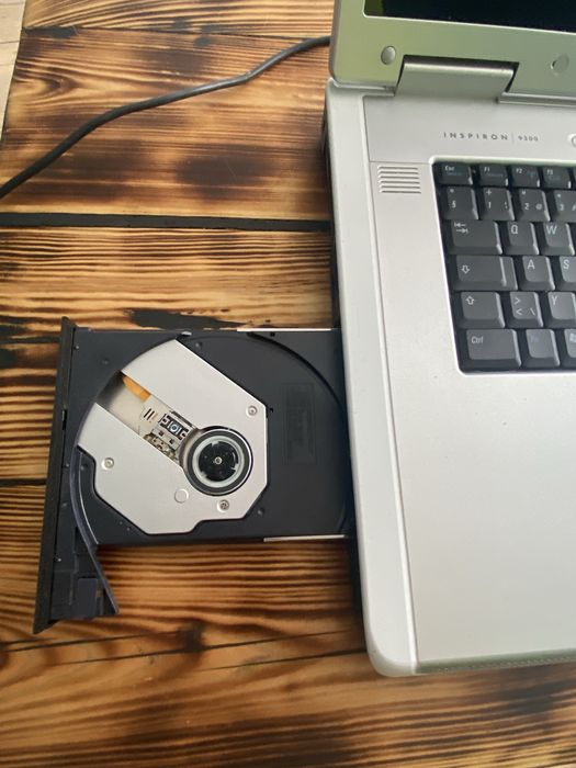 Dell Inspiron 1545 15,6” – sprawny + zasilacz