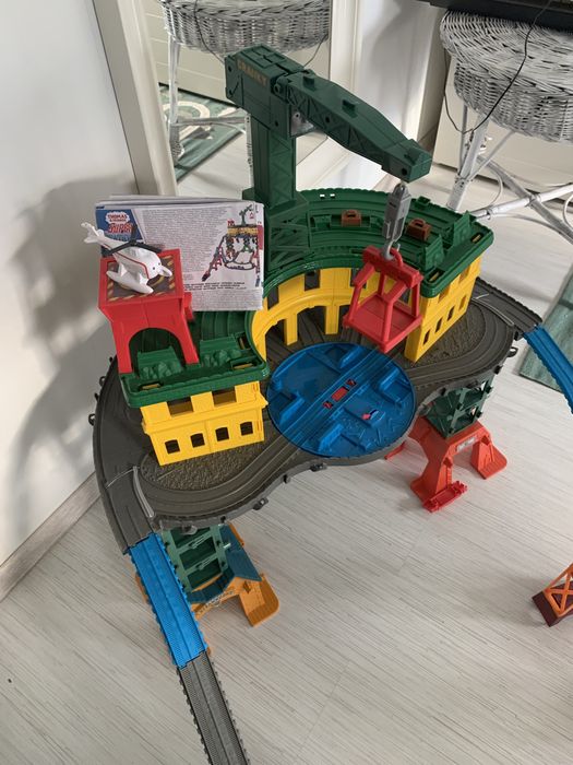 Tomek i przyjacielele Stacja Sodor Gigant Fisher Price