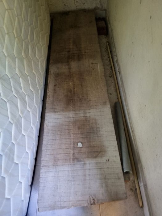 Tábuas de madeira de mutene