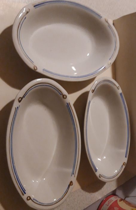 Недорого продаю салатницу.