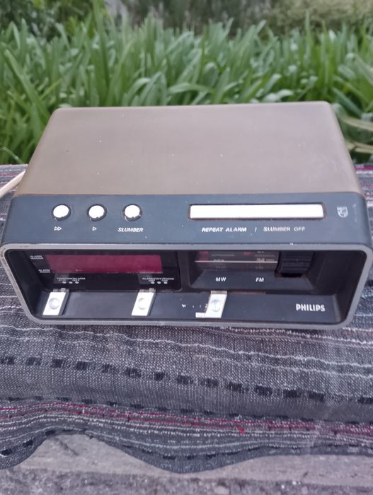 Radio relógio Philips