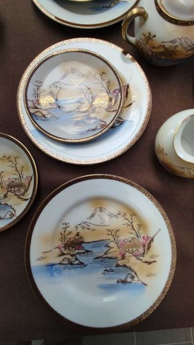 Serviço de Chá Oriental em Porcelana – 21 Peças
