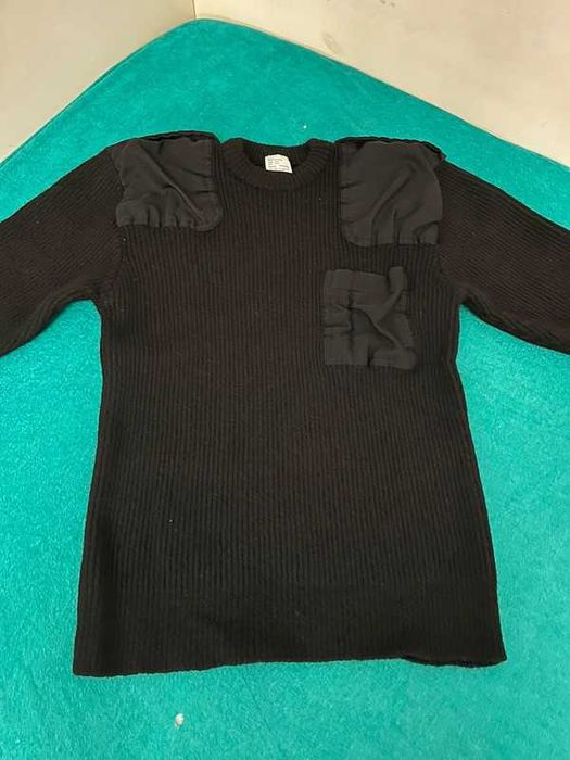 Sweter wojskowy 90% wełna rozmiar M czarny porządny
