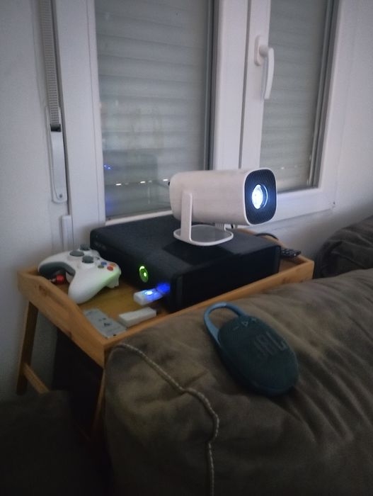 Xbox 360 Varios jogos e 2 CONTROLES