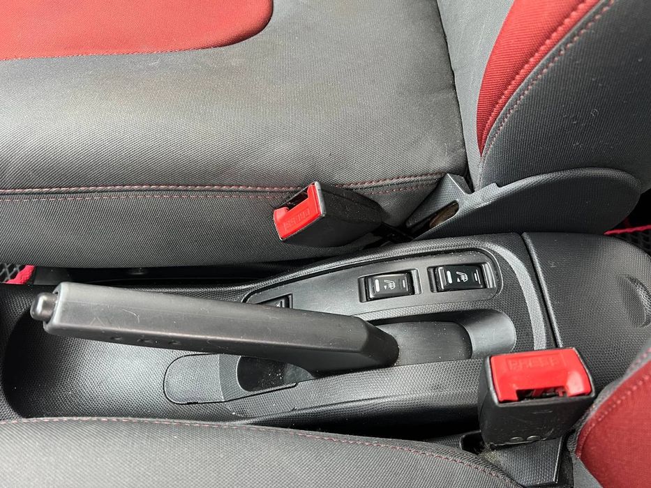 Нісан мікра на Автоматі!