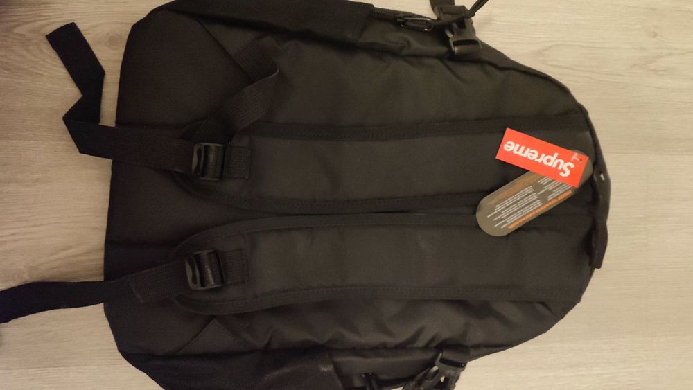 Mochila Supreme Authentic (Nova)