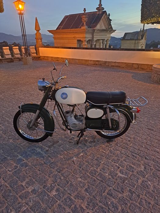 Vendo motorizada Sachs