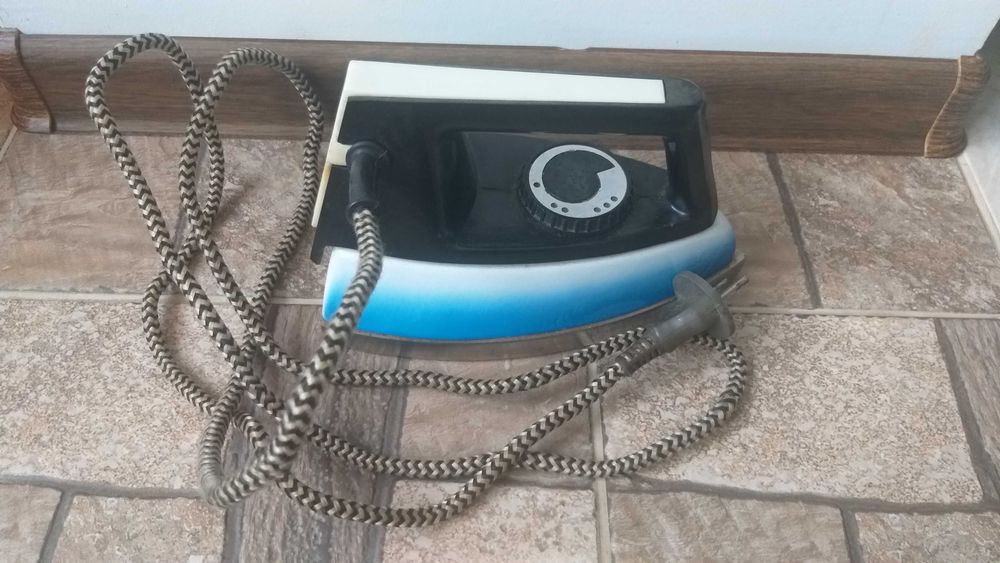 Утюг чугунный б/у