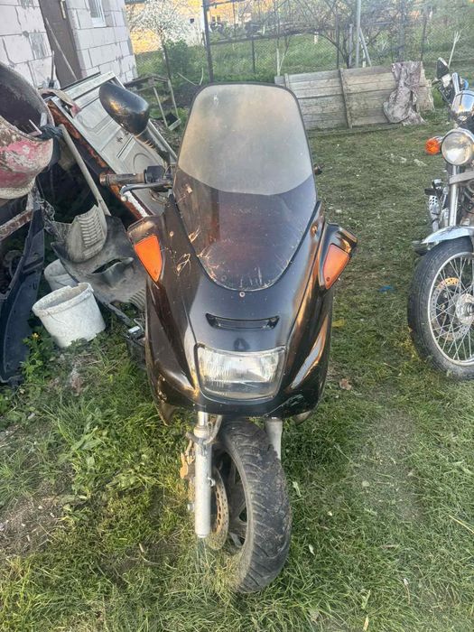 Продам скутер yamaha 250 куб