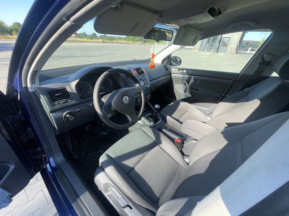 Volkswagen Golf V 1.6 MPI