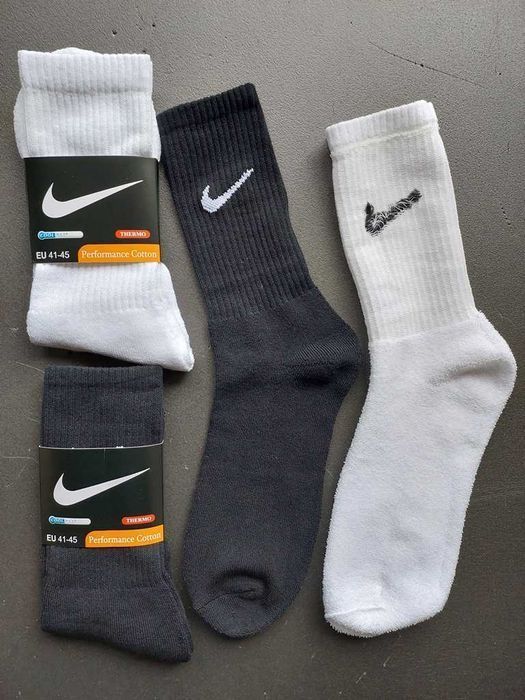 Високі махрові шкарпетки Nike. Высокие махровые носки белые/черные