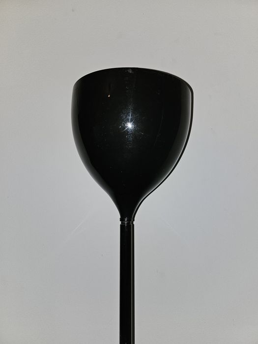 Czarna Lampa stojąca