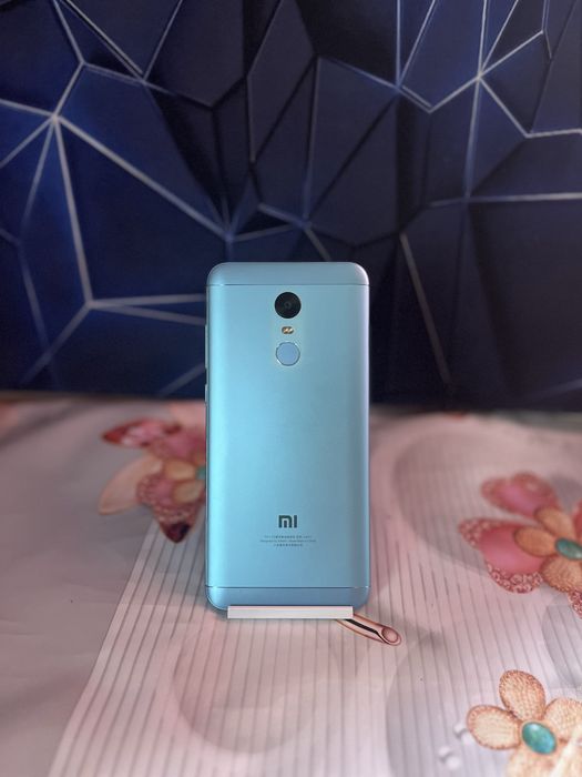 Xiaomi Redmi 5 Plus 4/64GB — Чудовий стан, все працює ідеально