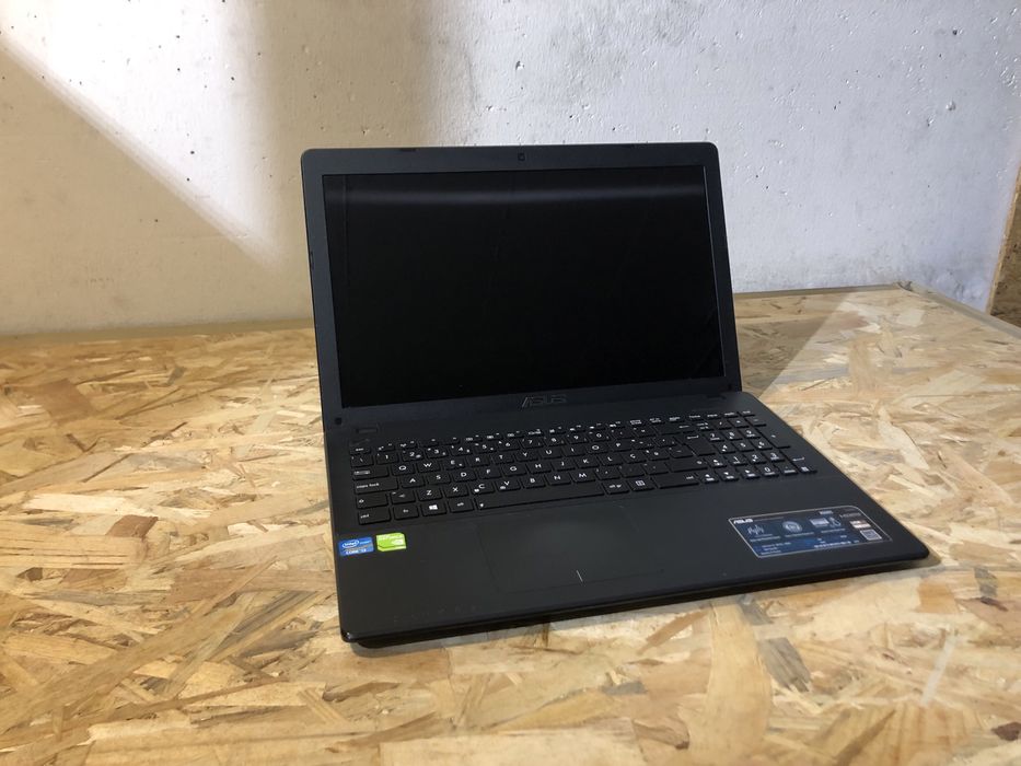 Portátil Asus X552CL-SX022H para peças
