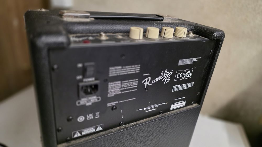 Amplificador Fender rumble 15