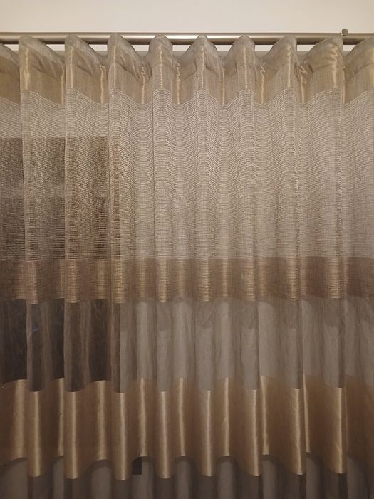 Roupeiro e 4 cortinas vendo em conjunto ou separado