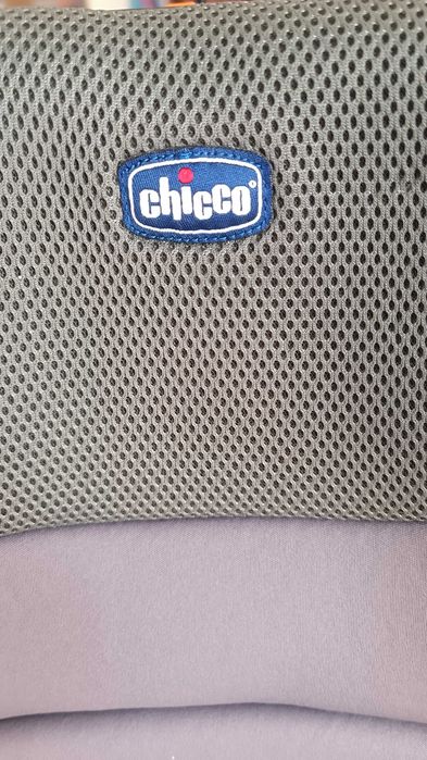 Cadeira auto Chicco Fold & Go i-Size (100 - 150cm)