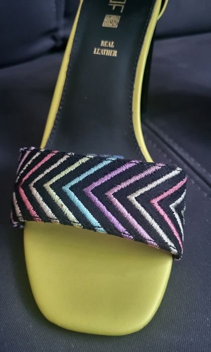 Sapatos Prof - Tamanho 37