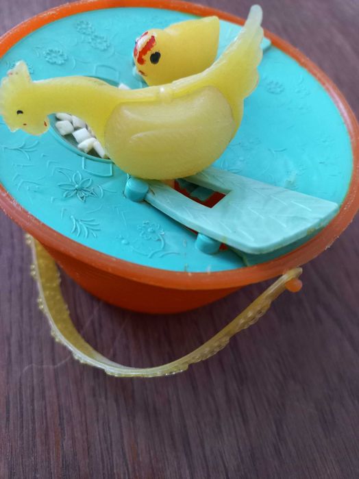 Игрушка курочки клюющие в корзинке, винтаж СССР