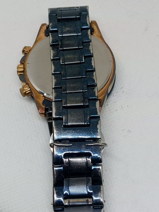 Часыы наручныеее