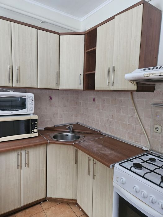 Продам частину будинку в центрі с.Олександрія