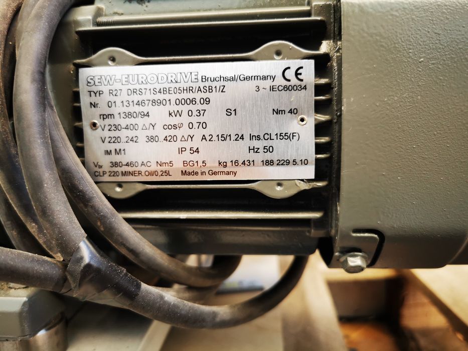 Maszynka do mięsa Alfa 32 z motoreduktorem silnikiem Wilk zestaw Nowa