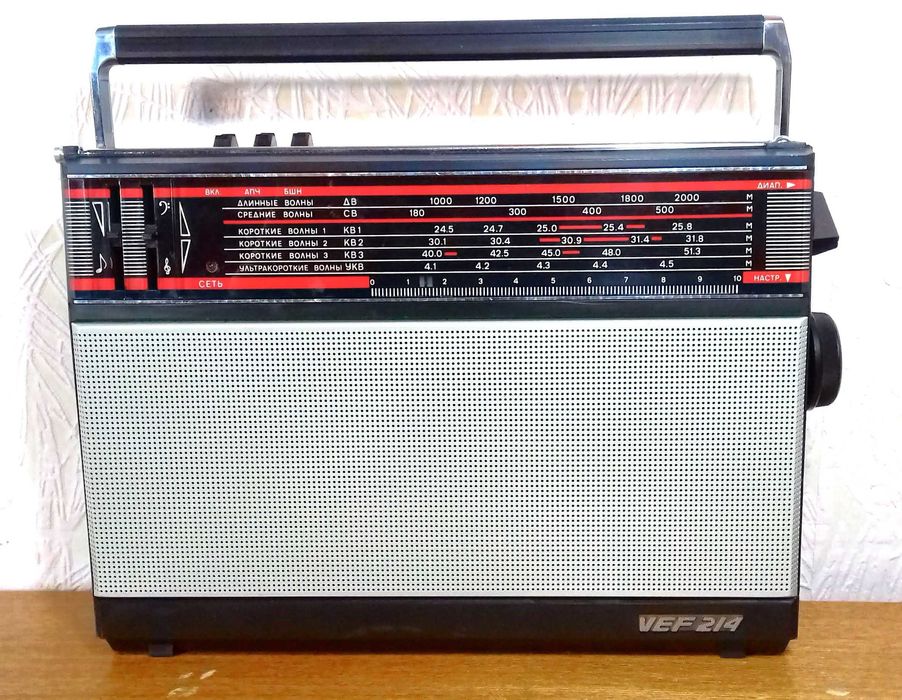 Радиоприемник ВЭФ-214 (VEF-214) состояние!