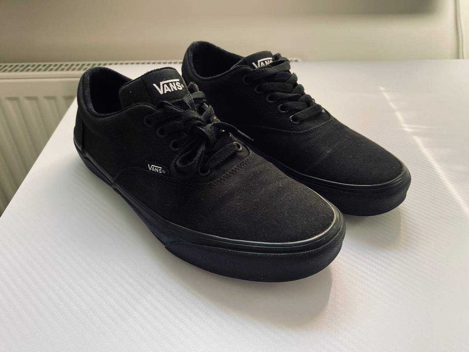 VANS Buty Authentic 42.5