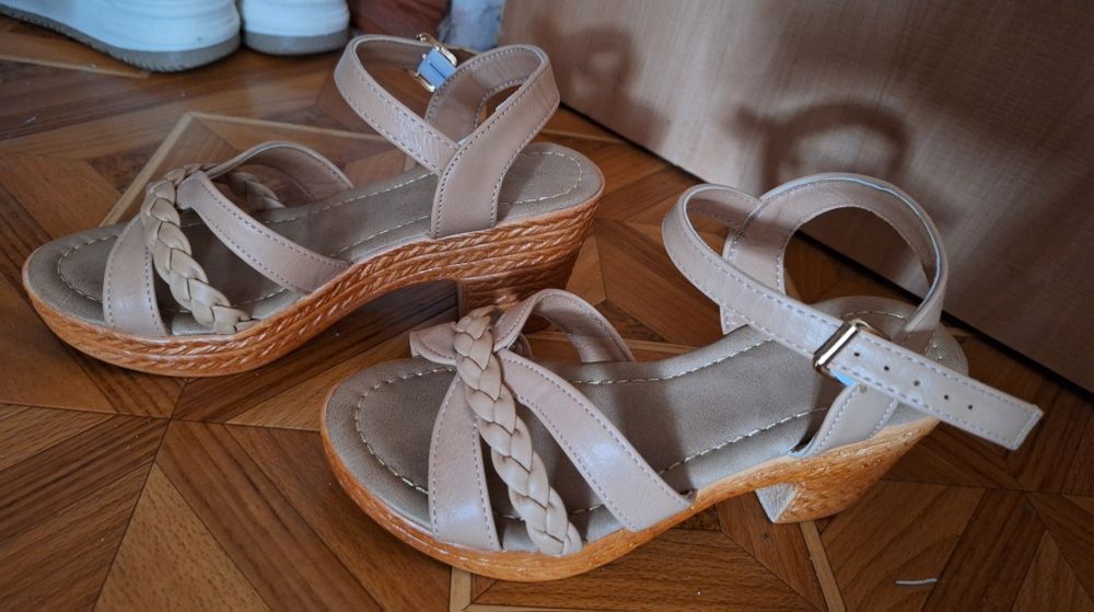 Sandałki rozmiar 36