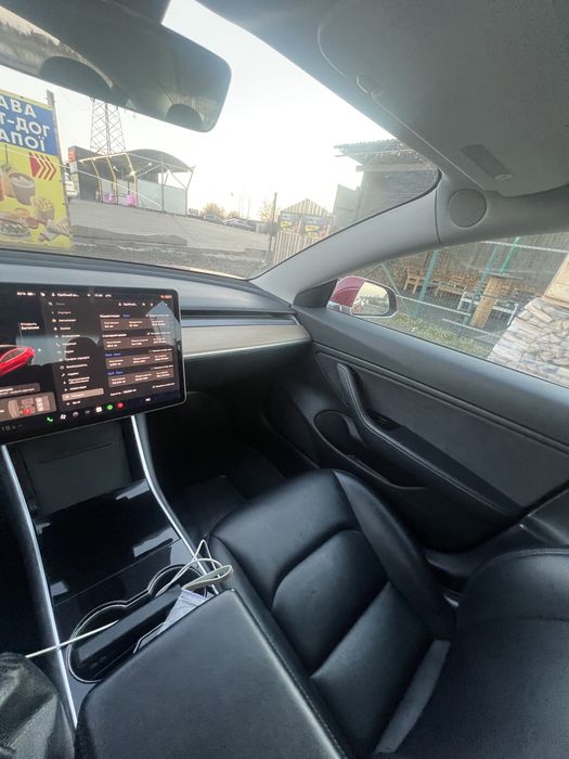 Аренда Tesla 3 ,от1143/сутки , от 7 дней в Одессе