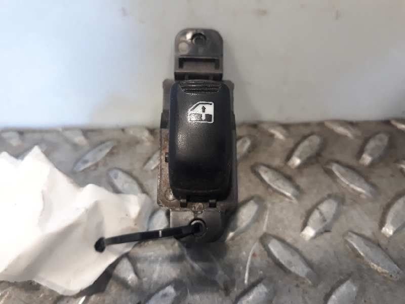 COMANDO DO ELEVADOR TRASEIRO DIREITO HYUNDAI SANTA FÉ I 2.0 CRDI 4X4 125CV 1991C...