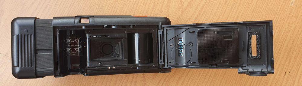 Máquina Fotográfica Yashica MD 135 DX
